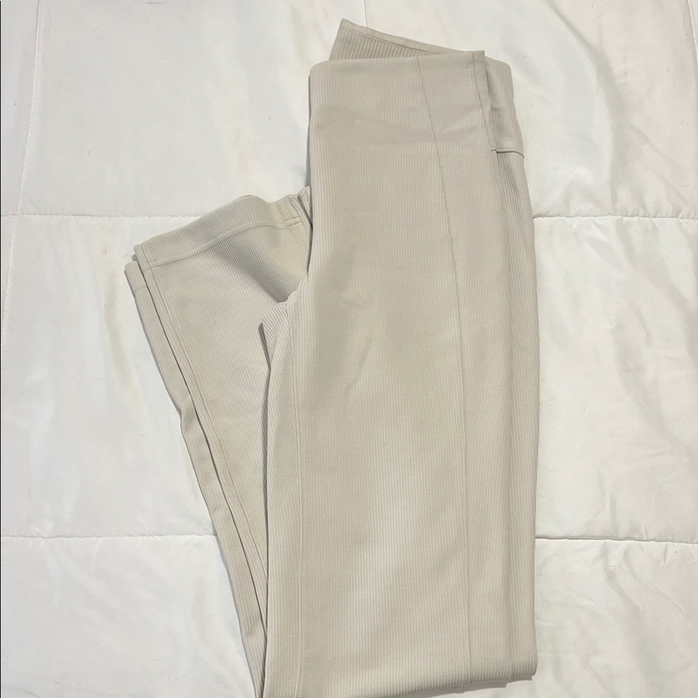 Lululemon Pants size 6